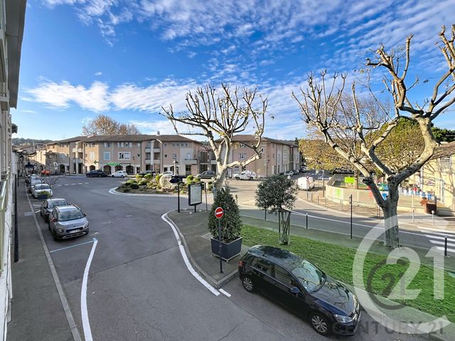 Appartement T3 &agrave; louer - 3 pi&egrave;ces - 71,38 m2 - Villeneuve Les Avignon - 30 - LANGUEDOC-ROUSSILLON