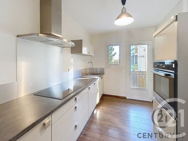 Appartement T3 &agrave; louer - 3 pi&egrave;ces - 71,38 m2 - Villeneuve Les Avignon - 30 - LANGUEDOC-ROUSSILLON