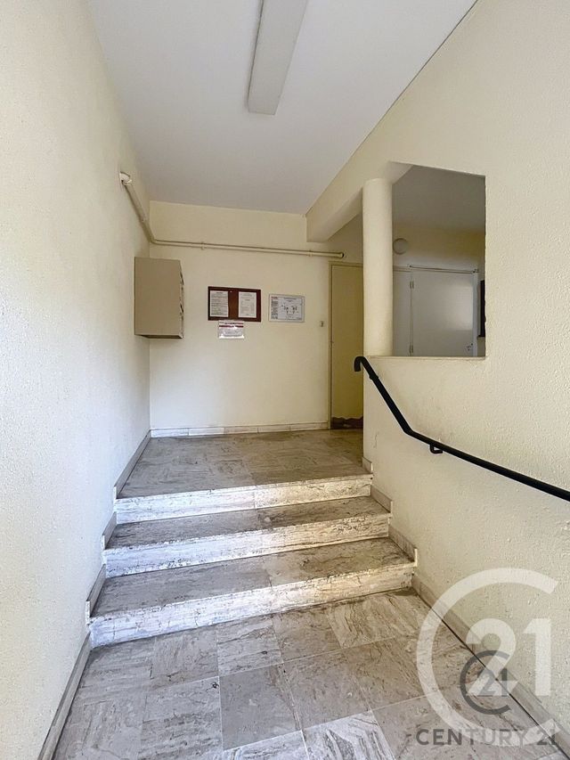 Appartement T3 &agrave; louer - 3 pi&egrave;ces - 71,38 m2 - Villeneuve Les Avignon - 30 - LANGUEDOC-ROUSSILLON