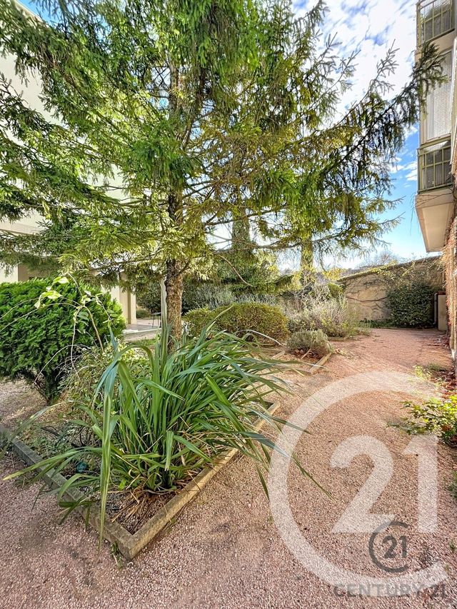 Appartement T3 &agrave; louer - 3 pi&egrave;ces - 71,38 m2 - Villeneuve Les Avignon - 30 - LANGUEDOC-ROUSSILLON
