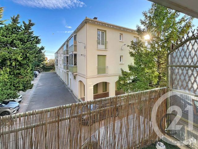 Appartement T3 &agrave; louer - 3 pi&egrave;ces - 71,38 m2 - Villeneuve Les Avignon - 30 - LANGUEDOC-ROUSSILLON