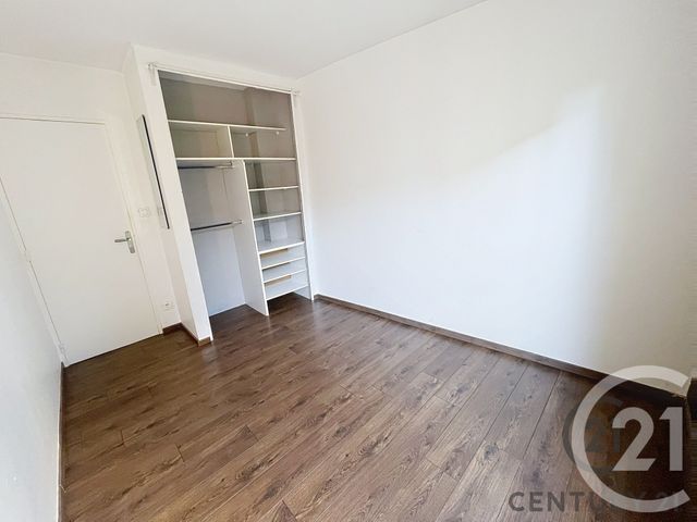 Appartement T3 &agrave; louer - 3 pi&egrave;ces - 71,38 m2 - Villeneuve Les Avignon - 30 - LANGUEDOC-ROUSSILLON