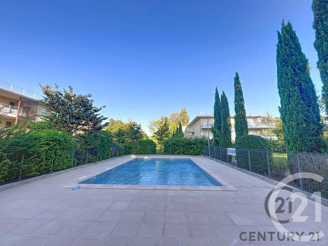 Appartement &agrave; louer - 2 pi&egrave;ces - 34 m2 - Avignon - 84 - PROVENCE-ALPES-COTE-D-AZUR