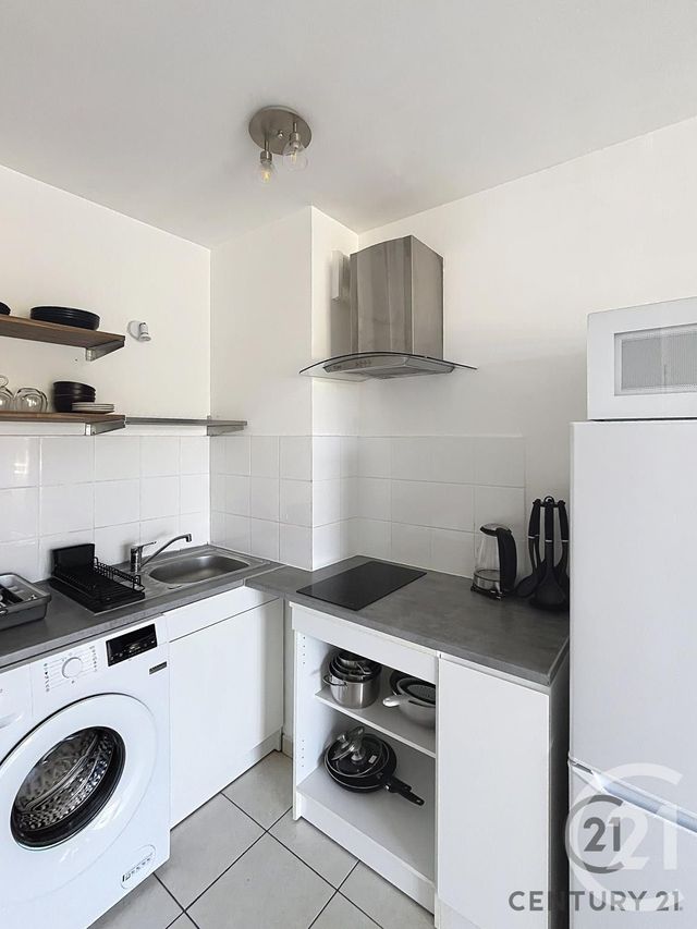 Appartement &agrave; louer - 2 pi&egrave;ces - 34 m2 - Avignon - 84 - PROVENCE-ALPES-COTE-D-AZUR