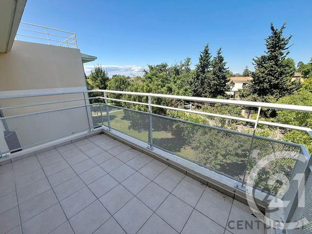 Appartement &agrave; louer - 2 pi&egrave;ces - 34 m2 - Avignon - 84 - PROVENCE-ALPES-COTE-D-AZUR