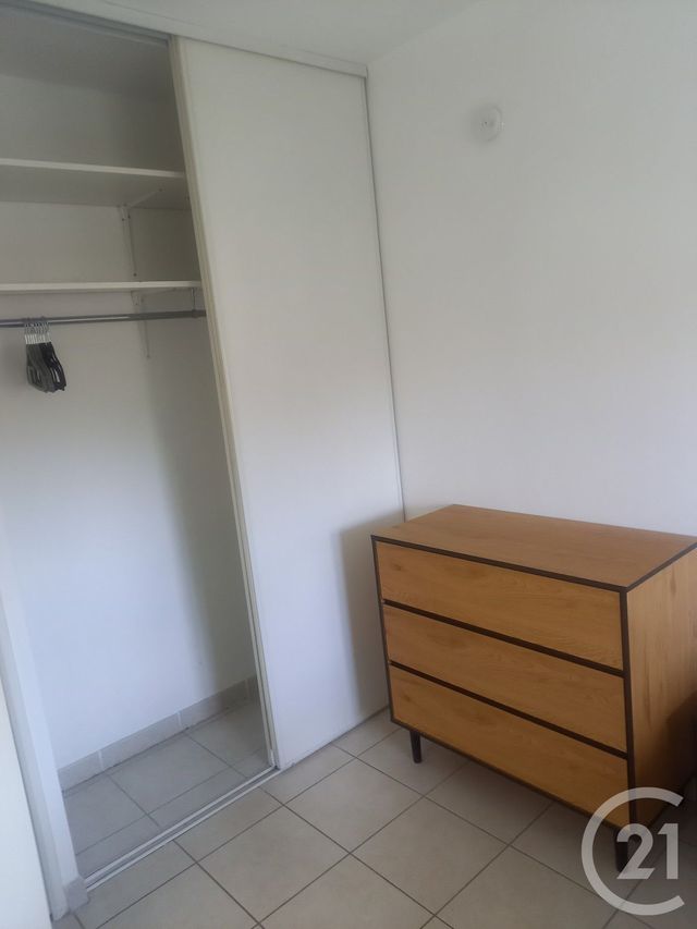 Appartement &agrave; louer - 2 pi&egrave;ces - 34 m2 - Avignon - 84 - PROVENCE-ALPES-COTE-D-AZUR