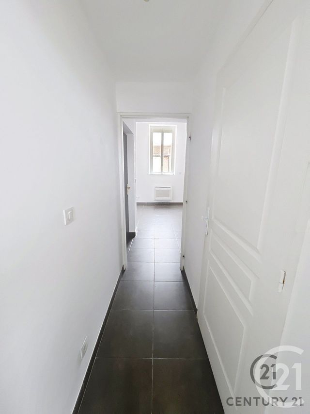 Appartement &agrave; louer - 3 pi&egrave;ces - 48 m2 - Avignon - 84 - PROVENCE-ALPES-COTE-D-AZUR