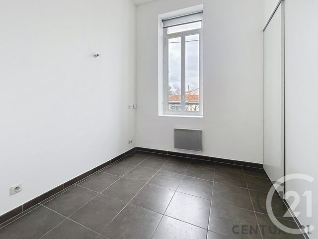 Appartement &agrave; louer - 3 pi&egrave;ces - 48 m2 - Avignon - 84 - PROVENCE-ALPES-COTE-D-AZUR