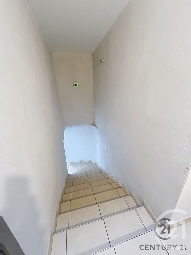 Appartement &agrave; louer - 3 pi&egrave;ces - 48 m2 - Avignon - 84 - PROVENCE-ALPES-COTE-D-AZUR