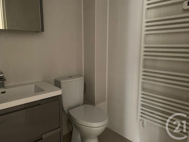Appartement F2 &agrave; louer - 2 pi&egrave;ces - 49 m2 - Les Angles - 30 - LANGUEDOC-ROUSSILLON