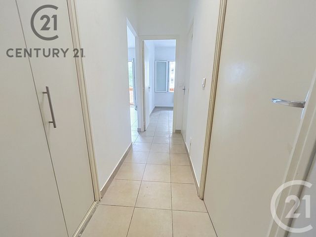 Appartement F2 &agrave; louer - 2 pi&egrave;ces - 49 m2 - Les Angles - 30 - LANGUEDOC-ROUSSILLON