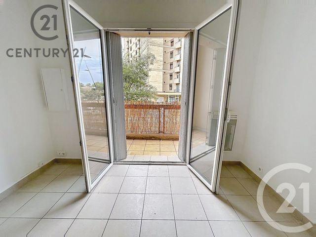 Appartement F2 &agrave; louer - 2 pi&egrave;ces - 49 m2 - Les Angles - 30 - LANGUEDOC-ROUSSILLON