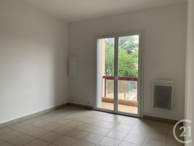 Appartement F2 &agrave; louer - 2 pi&egrave;ces - 49 m2 - Les Angles - 30 - LANGUEDOC-ROUSSILLON
