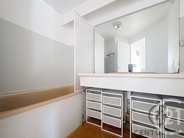Maison &agrave; louer - 4 pi&egrave;ces - 87,77 m2 - Les Angles - 30 - LANGUEDOC-ROUSSILLON
