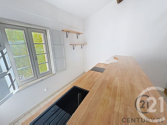 Appartement Studio &agrave; louer - 1 pi&egrave;ce - 29,20 m2 - Villeneuve Les Avignon - 30 - LANGUEDOC-ROUSSILLON