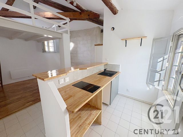 Appartement Studio &agrave; louer - 1 pi&egrave;ce - 29,20 m2 - Villeneuve Les Avignon - 30 - LANGUEDOC-ROUSSILLON