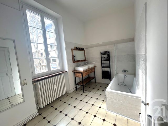 Appartement F3 &agrave; louer - 3 pi&egrave;ces - 73,69 m2 - Avignon - 84 - PROVENCE-ALPES-COTE-D-AZUR