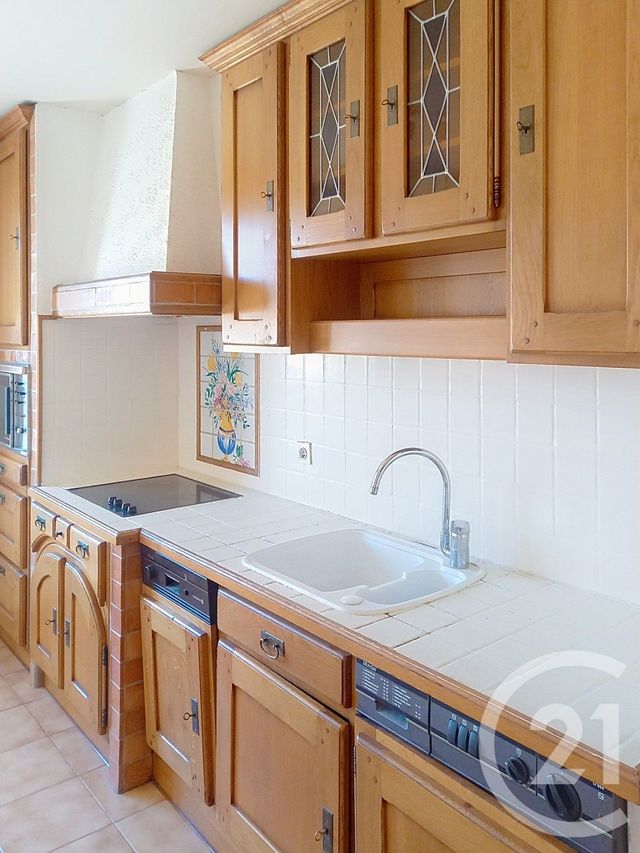 Appartement F2 &agrave; louer - 2 pi&egrave;ces - 50 m2 - Villeneuve Les Avignon - 30 - LANGUEDOC-ROUSSILLON