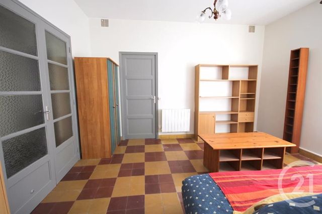 Appartement T2 &agrave; louer - 2 pi&egrave;ces - 46,59 m2 - Avignon - 84 - PROVENCE-ALPES-COTE-D-AZUR