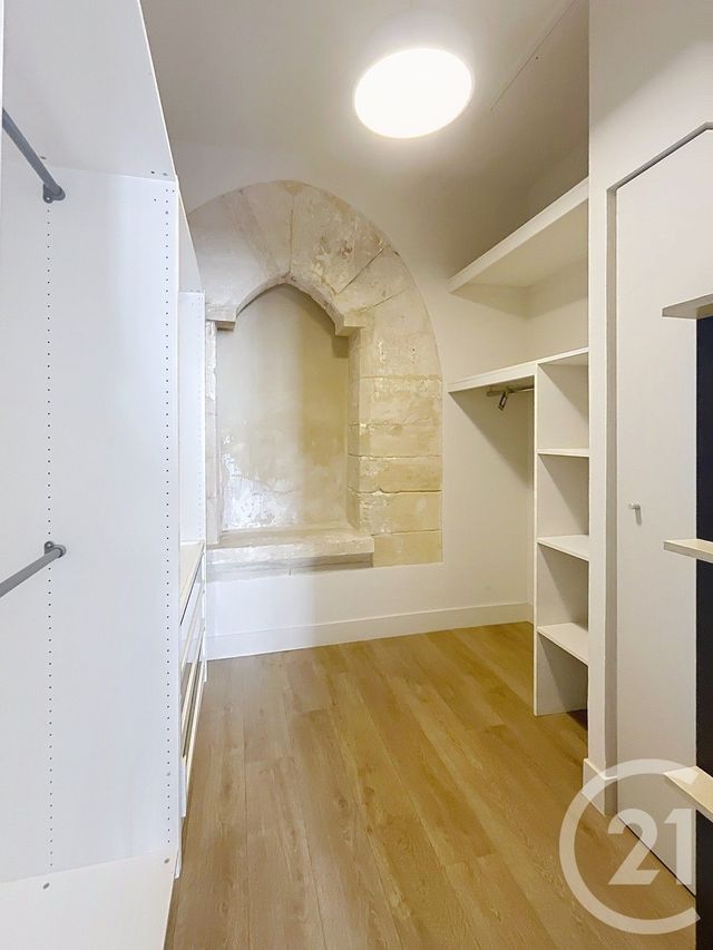 Appartement F3 &agrave; louer - 3 pi&egrave;ces - 93,35 m2 - Villeneuve Les Avignon - 30 - LANGUEDOC-ROUSSILLON