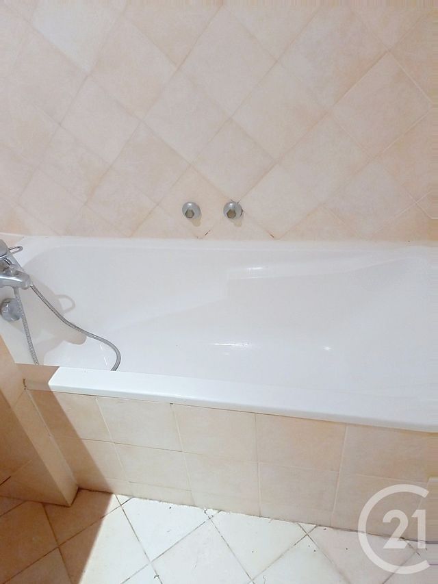 Appartement F2 &agrave; louer - 2 pi&egrave;ces - 43 m2 - Avignon - 84 - PROVENCE-ALPES-COTE-D-AZUR