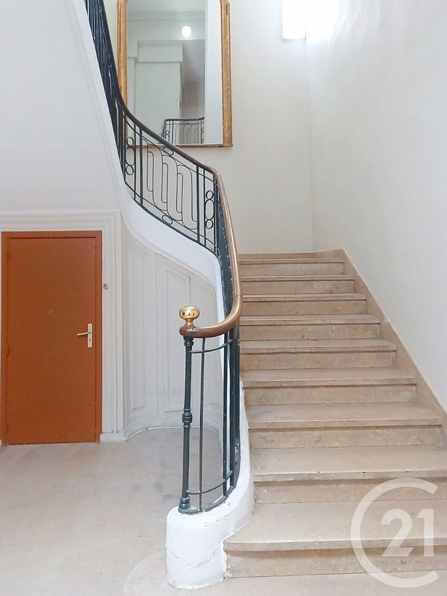 Appartement F2 &agrave; louer - 2 pi&egrave;ces - 43 m2 - Avignon - 84 - PROVENCE-ALPES-COTE-D-AZUR