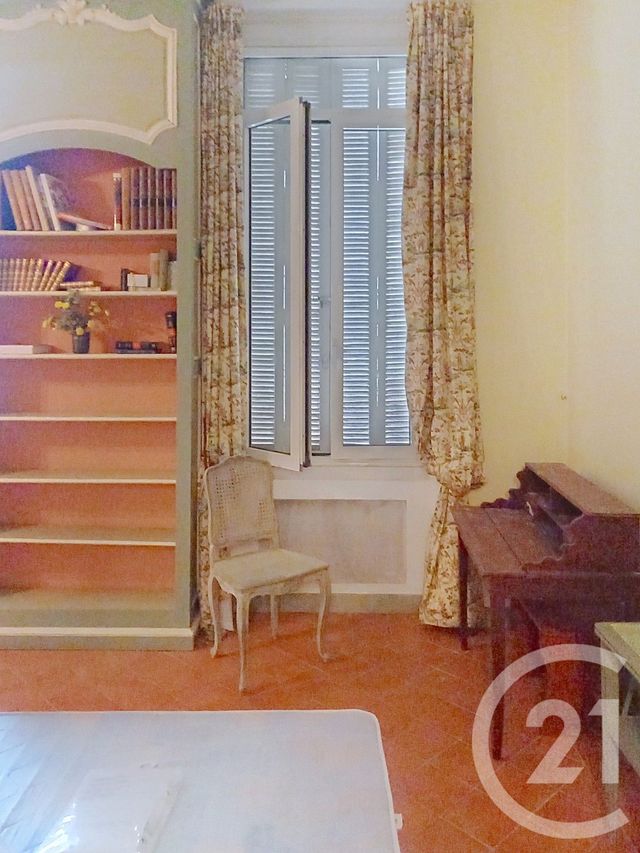 Appartement F2 &agrave; louer - 2 pi&egrave;ces - 43 m2 - Avignon - 84 - PROVENCE-ALPES-COTE-D-AZUR