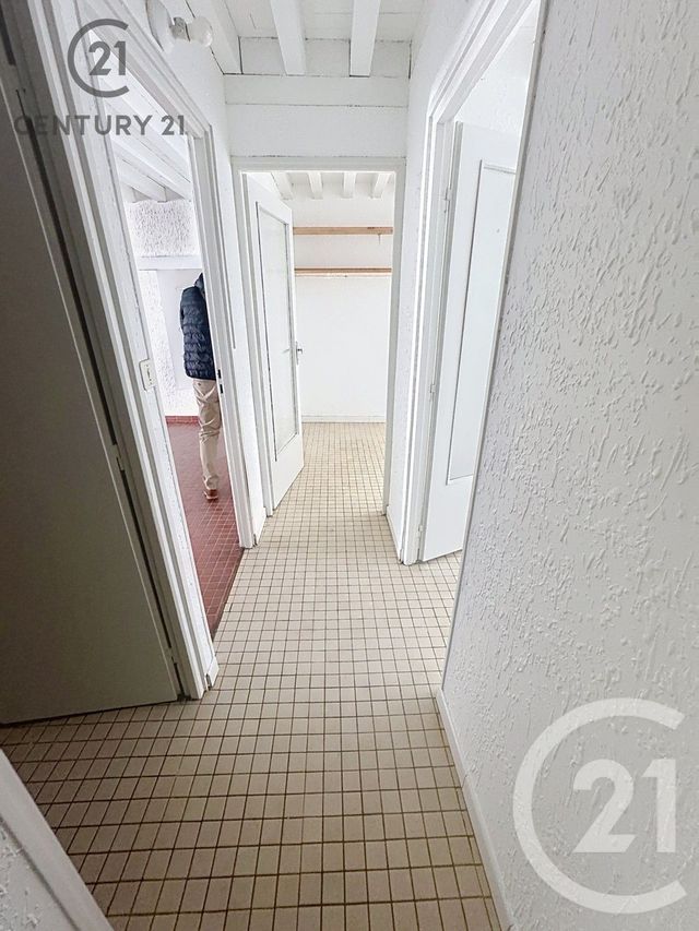 Appartement F5 &agrave; louer - 5 pi&egrave;ces - 85,20 m2 - Avignon - 84 - PROVENCE-ALPES-COTE-D-AZUR