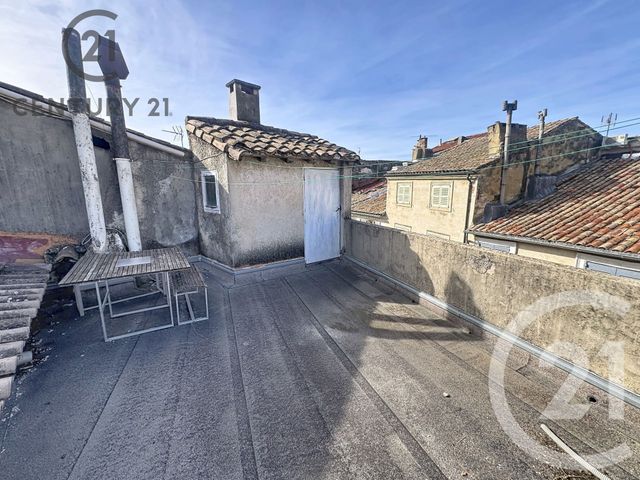 Appartement F5 &agrave; louer - 5 pi&egrave;ces - 85,20 m2 - Avignon - 84 - PROVENCE-ALPES-COTE-D-AZUR