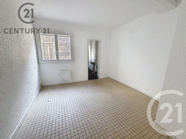 Appartement F5 &agrave; louer - 5 pi&egrave;ces - 85,20 m2 - Avignon - 84 - PROVENCE-ALPES-COTE-D-AZUR