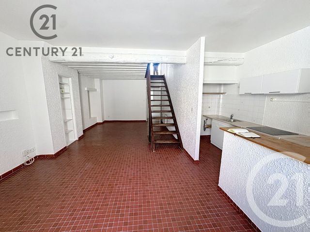 Appartement F5 &agrave; louer - 5 pi&egrave;ces - 85,20 m2 - Avignon - 84 - PROVENCE-ALPES-COTE-D-AZUR