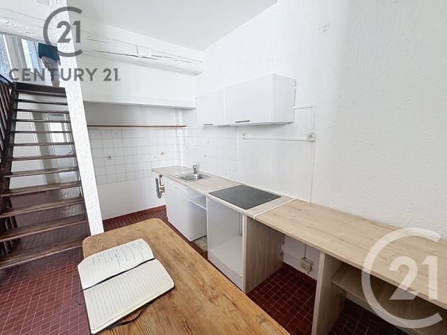 Appartement F5 &agrave; louer - 5 pi&egrave;ces - 85,20 m2 - Avignon - 84 - PROVENCE-ALPES-COTE-D-AZUR