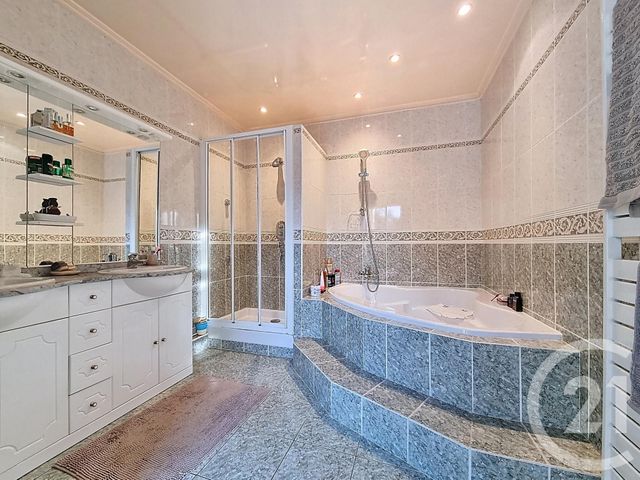 Maison à vendre - 6 pièces - 124,51 m2 - Chennevieres Sur Marne - 94 - ILE-DE-FRANCE