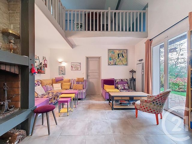 Maison à vendre - 7 pièces - 160,90 m2 - Chennevieres Sur Marne - 94 - ILE-DE-FRANCE