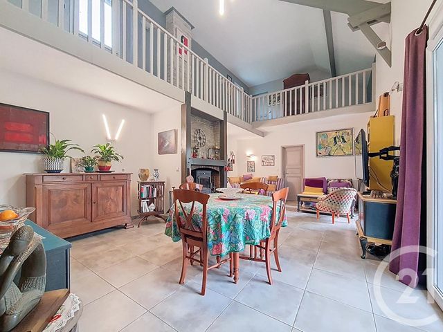 Maison à vendre - 7 pièces - 160,90 m2 - Chennevieres Sur Marne - 94 - ILE-DE-FRANCE