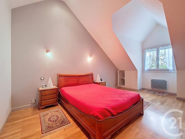 Maison à vendre - 7 pièces - 160,90 m2 - Chennevieres Sur Marne - 94 - ILE-DE-FRANCE