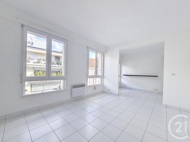Appartement F1 à vendre - 1 pièce - 31 m2 - Chennevieres Sur Marne - 94 - ILE-DE-FRANCE