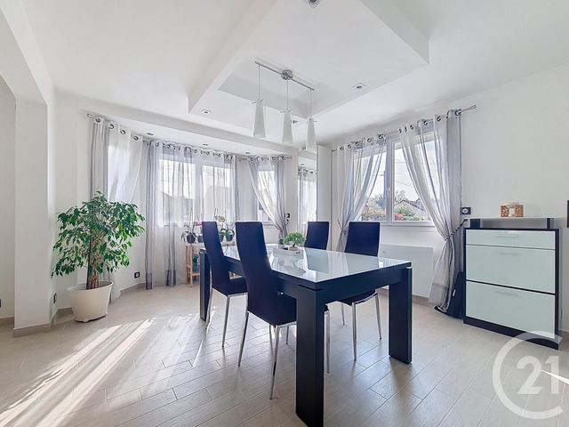 Maison à vendre - 6 pièces - 137 m2 - Chennevieres Sur Marne - 94 - ILE-DE-FRANCE