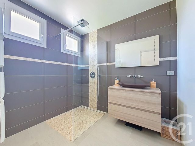 Maison à vendre - 6 pièces - 137 m2 - Chennevieres Sur Marne - 94 - ILE-DE-FRANCE