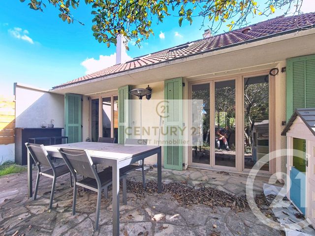 Maison &agrave; vendre - 5 pi&egrave;ces - 116,80 m2 - Ormesson Sur Marne - 94 - ILE-DE-FRANCE