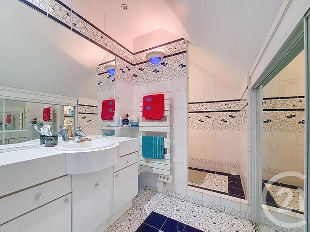 Maison à vendre - 7 pièces - 179 m2 - Chennevieres Sur Marne - 94 - ILE-DE-FRANCE