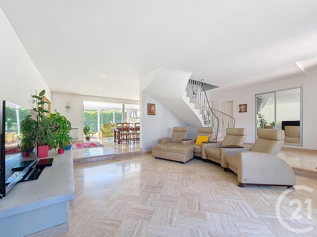 Maison à vendre - 7 pièces - 179 m2 - Chennevieres Sur Marne - 94 - ILE-DE-FRANCE