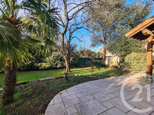 Maison &agrave; vendre - 5 pi&egrave;ces - 137,15 m2 - Ormesson Sur Marne - 94 - ILE-DE-FRANCE