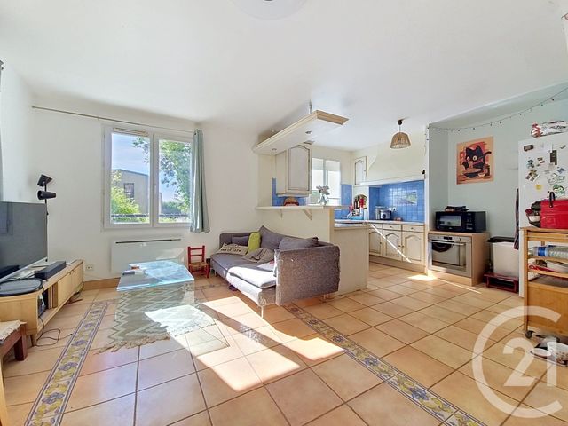 Appartement F4 &agrave; vendre - 4 pi&egrave;ces - 71,68 m2 - Chennevieres Sur Marne - 94 - ILE-DE-FRANCE