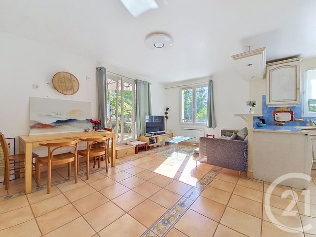 Appartement F4 &agrave; vendre - 4 pi&egrave;ces - 71,68 m2 - Chennevieres Sur Marne - 94 - ILE-DE-FRANCE