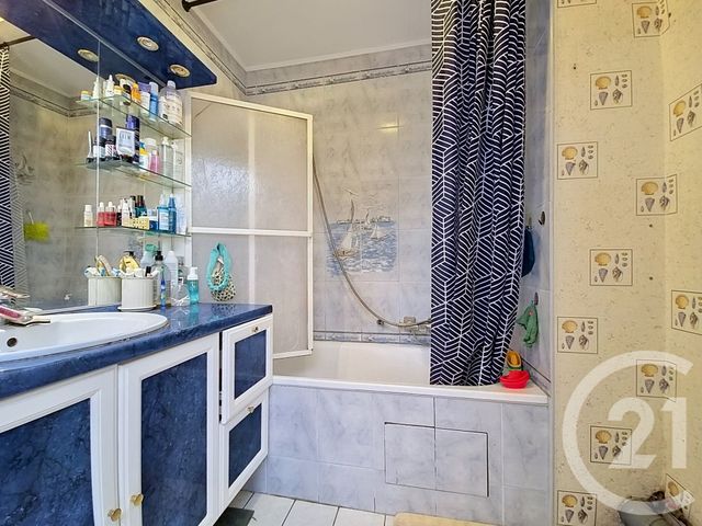Appartement F4 &agrave; vendre - 4 pi&egrave;ces - 71,68 m2 - Chennevieres Sur Marne - 94 - ILE-DE-FRANCE