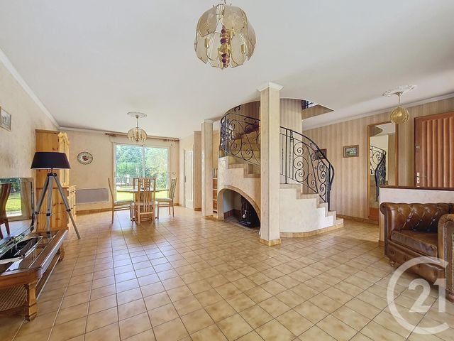 Maison à vendre - 7 pièces - 145,85 m2 - Ormesson Sur Marne - 94 - ILE-DE-FRANCE