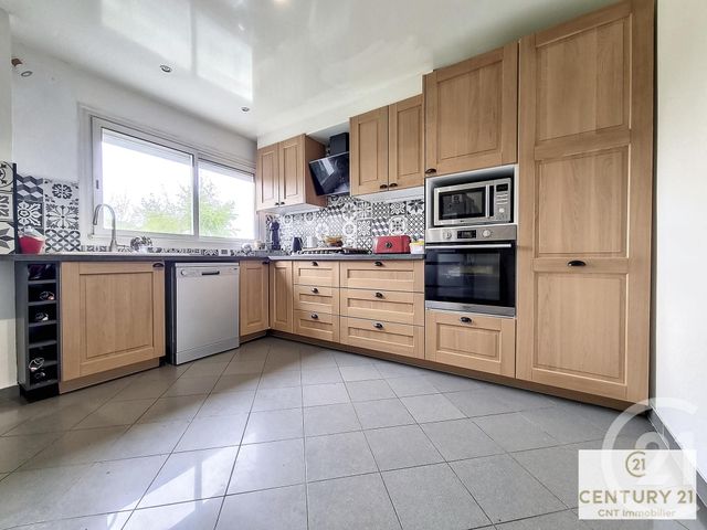 Maison à vendre - 7 pièces - 150 m2 - Chennevieres Sur Marne - 94 - ILE-DE-FRANCE