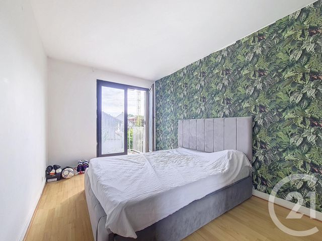 Appartement F4 à vendre - 4 pièces - 81,23 m2 - Chennevieres Sur Marne - 94 - ILE-DE-FRANCE