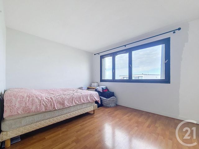 Appartement F4 à vendre - 4 pièces - 81,23 m2 - Chennevieres Sur Marne - 94 - ILE-DE-FRANCE